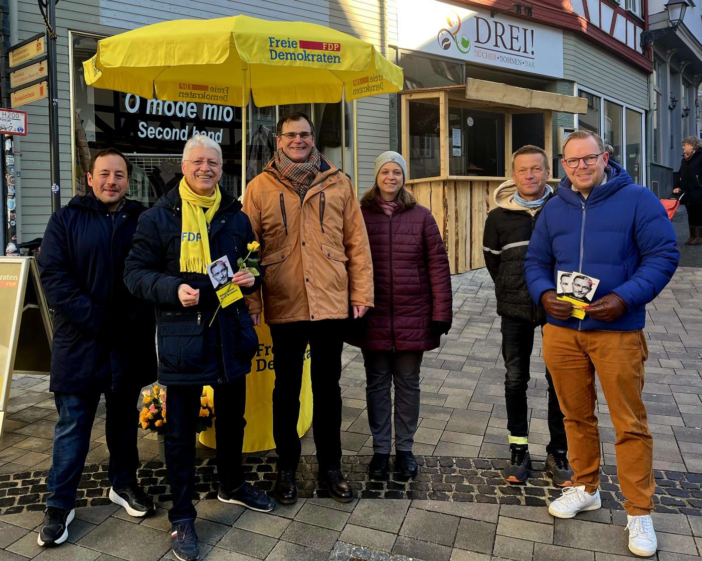 Wahlkampf der FDP am Wetzlarer Eisenmarkt